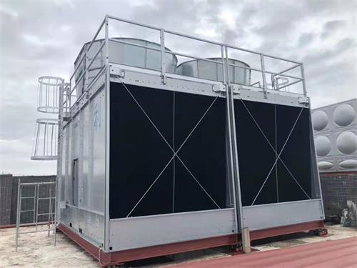 淺析工業冷卻塔底盤漏水的原因及修補方法(冷卻塔安裝參數)