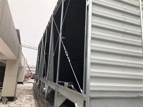 冷卻塔廠家--幾種冷卻塔的介紹(冷卻塔廠家供應(yīng)玻璃鋼冷卻塔)