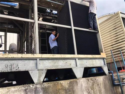 冷卻塔視頻(冷卻塔爆破拆除視頻)